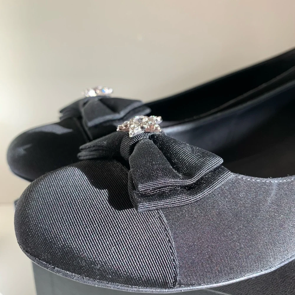 Chanel CC crystal bow cap toe ballerina flats
